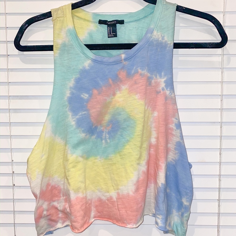 Tie day cropped tank top